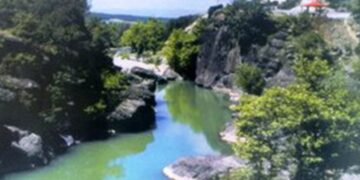 ΓΡΕΒΕΝΑ: Τραγωδία 14χρονη πνίγηκε στο Βενέτικο