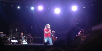 Δείτε βίντεο από τη συναυλία του Βασίλη Παπακωσταντίνου στο 37o River Party Νεστορίου Καστοριάς