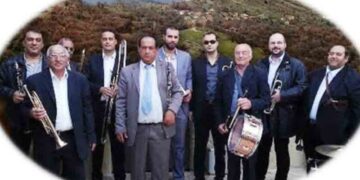 Χορός στη “Λόντζια” στον Πεντάλοφο Βοΐου 