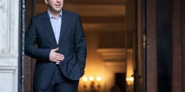 Από ώρα σε ώρα κρίνεται η προκήρυξη των άμεσων εκλογών