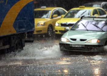 Απότομη αλλαγή του καιρού με καταιγίδες και χαλάζι
