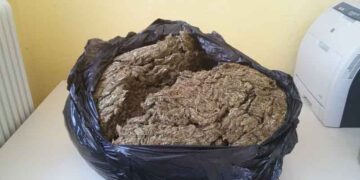Πέρασε παράνομα πάνω από 7 κιλά ακατέργαστης κάνναβης  – Σύλληψη 39χρονου Αλβανού στη Φλώρινα