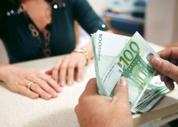 Εκλογές 2015: Παγώνουν και τα εφάπαξ οι κάλπες