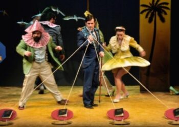 Η παράσταση Το «Νησί των Σκλάβων» από το ΔΗ.ΠΕ.ΘΕ Κοζάνης στο Νεστόριο, το Επταχώρι και την Νεάπολη