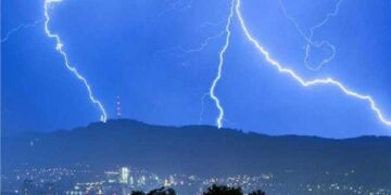 Καιρός: Συνεχίζονται οι βροχές και οι καταιγίδες και αύριο Τετάρτη 23/09