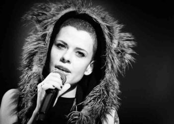 Η Μουσική Γωνιά του Μίλτου Ηλιάδη στο e-ptolemeos.gr – Kovacs – 50 Shades of Black