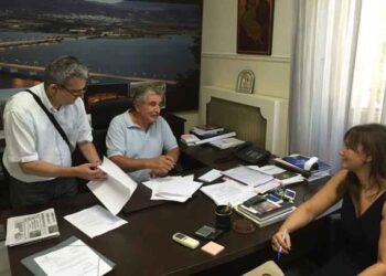 Αναβαθμίζεται ο αύλειος χώρος του Δημοτικού Σχολείου Βελβεντού