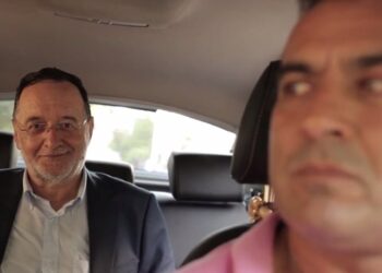 Το πρώτο σποτ της ΛΑΕ: Ο Λαφαζάνης παίρνει ταξί και πάει… Νομισματοκοπείο
