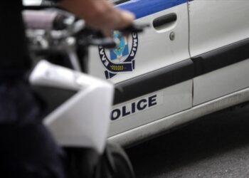 Έκλεψαν δια… της απασχόλησης υπάλληλο σε πρατήριο υγρών καυσίμων – Συνελήφθησαν σε περιοχή της Καστοριάς