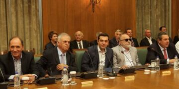 Ανασχηματισμός εν όψει με πέντε νέα υπουργεία και μετονομασία άλλων έξι – Με Προεδρικά Διατάγματα που φέρουν την υπογραφή Τσίπρα