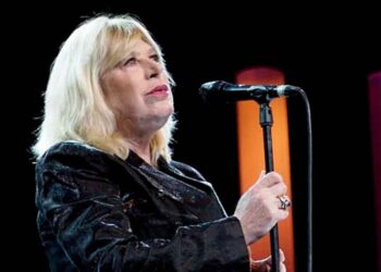 Οι μουσικές επιλογές του e-ptolemeos.gr – Marianne Faithfull – Sister Morphine (Jazz Open Stuttgart 2009)