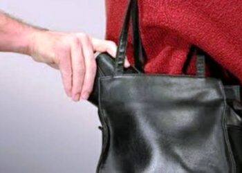 Γρεβενά: Αποπειράθηκαν να κλέψουν πορτοφόλι από τσάντα στο χώρο της εμποροπανήγυρης