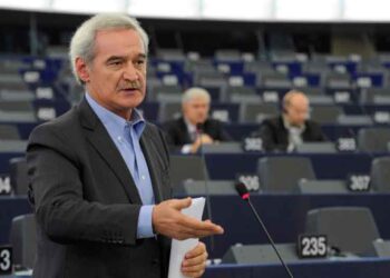 Υπερψηφίστηκε γνωμοδότηση του ευρωβουλευτή Ν. Χουντή για χρηματοδότηση της Παιδείας από τα Ευρωπαϊκά Ταμεία