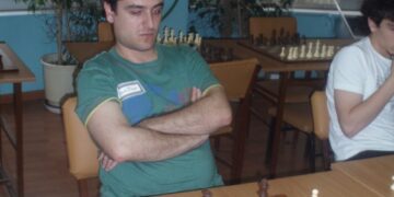 Με τη συμμετοχή 72 λυτών σε 8 πόλεις (ανάμεσα τους και η Πτολεμαΐδα) διεξήχθη το 1ο Κύπελλο Λύσης Προβλημάτων σκακιού «Βύρων Ζάππας»