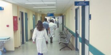 Γρεβενά: Δύο γυναίκες κινδύνευσαν να καούν στην αυλή του σπιτιού τους…