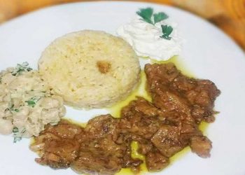 Μαγειρεύοντας με την Αρετή: Χοιρινή τηγανιά αλα κρεμ