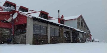 Στα άσπρα ντύθηκε το χιονοδρομικό Κέντρο της Βασιλίτσας Γρεβενών