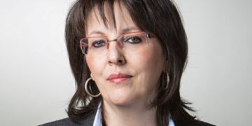 Γ. Ζεμπιλιάδου: «Κερνάμε Ελλάδα» – Παράτυπος και εκτεθειμένος (πάλι) ο κ. Καρυπίδης