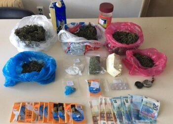 Συνελήφθησαν δύο άτομα στην Πτολεμαΐδα για κατοχή ναρκωτικών ουσιών