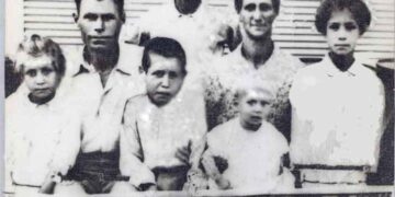 Η πολύτεκνη οικογένεια των προσφύγων  Θρακιωτών, Κωστάκογλου και Βήκα το 1922  – Από την στήλη του κ. Γ. Καζαντζή στον Παλμό 30/11/2016
