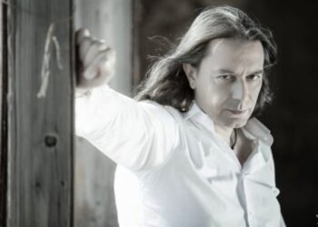 Η Μουσική Γωνιά του Μίλτου Ηλιάδη στο e-ptolemeos.gr – Γιάννης Κότσιρας – Ποιο Παραµύθι Να Βρω