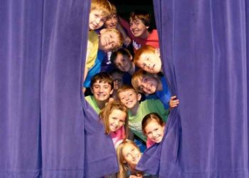 Παιδική παράσταση θεάτρου σκιών σήμερα στα Γρεβενά