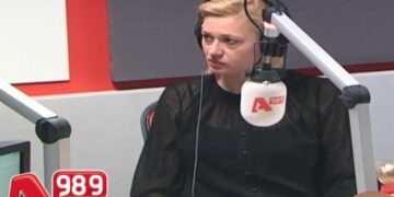 Τα έσπασε η Ραχήλ Μακρή στο ραδιόφωνο του Alpha: Γελοίος ο Ζουράρις, καλώ τον κόσμο σε μέτωπο