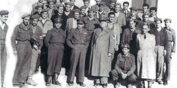 Επιθεώρηση ανδρών του 315 ΤΕΑ (Τάγμα Εθνικής Ασφάλειας) στο Ανατολικό Εορδαίας το 1956 – Από την στήλη του κ. Γ. Καζαντζή στον Παλμό 07/12/2016