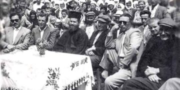 Μια υπέροχη ομήγυρης  από κατοίκους της Ολυμπιάδας το 1957- Από την στήλη του κ. Γ. Καζαντζή στον Παλμό 24/02/2016