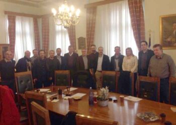 Χρηματοδοτικά εργαλεία και ανοιχτά ζητήματα της περιοχής στο επίκεντρο σύσκεψης στο Δημαρχείο Κοζάνης – Με τους Γενικούς Γραμματείς των Υπουργείων Οικονομίας και Περιβάλλοντος