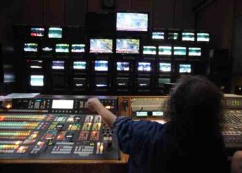 Η ΕΡΤ Κοζάνης μεταδίδει Δελτίο Ειδήσεων στα αραβικά για τους πρόσφυγες