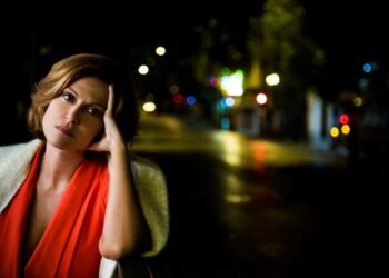 “Επάγγελμα Πόρνη” της Λιλής Ζωγράφου στην Αίθουσα Τέχνης του ΔΗ.ΠΕ.ΘΕ Κοζάνης