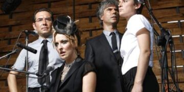 Η Μουσική Γωνιά του Μίλτου Ηλιάδη στο e-ptolemeos.gr- Μπλέ – Φίλα με στο στόμα