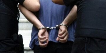 Σύλληψη δυο 15χρονων στην Καστοριά για κλοπή