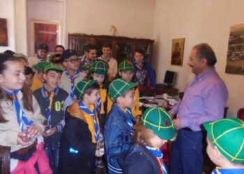 Με κόκκινα αυγά και ευχές επισκέφθηκαν οι Πτολεμαϊδιώτες πρόσκοποι το Σάββα Ζαμανίδη