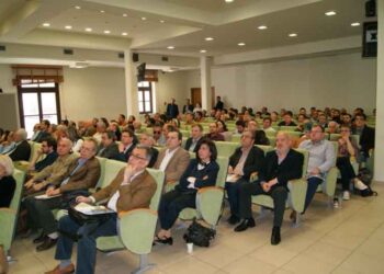 Μεγάλο το ενδιαφέρον για την  ημερίδα με αντικείμενο τις προκλήσεις της Μεταλιγνιτικής Περιόδου- Χρήσιμα συμπεράσματα για την επόμενη μέρα