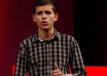 Οι Έλληνες μαθητές βλέπουν μπροστά… – Aπό την εφημερίδα του 5ου Γυμνασίου