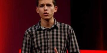 Οι Έλληνες μαθητές βλέπουν μπροστά… – Aπό την εφημερίδα του 5ου Γυμνασίου