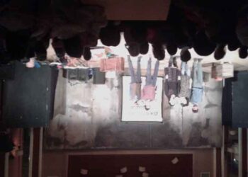 ΘΕΑΤΡΟ: ΤΟ ΑΓΟΡΙ ΜΕ ΤΗΝ ΒΑΛΙΤΣΑ  – Aπό την εφημερίδα του 5ου Γυμνασίου