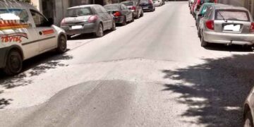 “Ορυχείο” στη Μακεδονομάχων 73 στην Πτολεμαΐδα – Φωτογραφία και σχόλιο του αναγνώστη Η. Θ