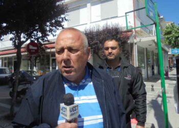 Τις ομαδικές απολύσεις εργαζομένων σε εργολαβίες της ΔΕΗ καταγγέλλει ο πρόεδρος του συνδικάτου επαγγελματιών οδηγών φορτηγών Δυτικής Μακεδονίας