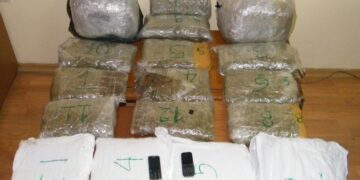 Κατασχέθηκαν πάνω από 27 κιλά ακατέργαστης κάνναβης- Σύλληψη 34χρονου αλλοδαπού