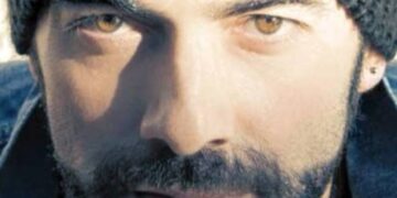 Ο Δημήτρης Γαύρος ανοίγει την συναυλία των Βασίλη Παπακωνσταντίνου και Γιάννη Ζουγανέλη στο Vegoritida Festival