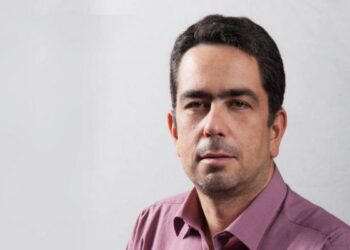 Ο Βουλευτής του ΣΥΡΙΖΑ Γιάννης Θεοφύλακτος μιλά στον “Π” – Η πρώτη κατοικία για τους αδύναμους οικονομικά πολίτες προστατεύεται