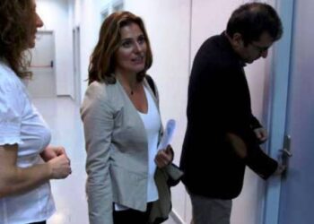 Τελείωσε το “αγροτικό” για την Περιστέρα Μπαζιάνα – Δείτε σε ποιο πανεπιστήμιο θα διδάσκει από φέτος η κα Πρωθυπουργού