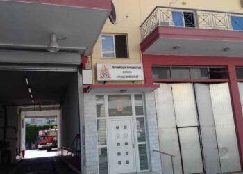 Τη στήριξη της Περιφέρειας ζητά η Πυροσβεστική – Επισκευές παροπλισμένων οχημάτων και διαμεσολάβηση για αναβάθμιση των Πυροσβεστικών Υπηρεσιών τα αιτήματα που τέθηκαν στη συνάντηση της Ένωσης Αξιωματικών με τον Θ. Καρυπίδη