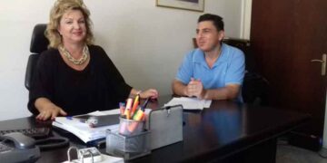 Ενισχύεται με έναν καθηγητή το Κέντρο Πληροφορικής, Νέων Τεχνολογιών Πτολεμαΐδας – Συνάντηση του τεχνικού υπεύθυνου Χ. Ζαραφίδη με την διευθύντρια Β/θμιας εκπαίδευσης