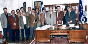 Από την Επίσκεψη του Βουλευτού ΠΑΣΟΚ, Λωτίδη Λάζαρο, στο Δήμο Πτολεμαϊδος  το 1995  – Από την στήλη του κ. Γ. Καζαντζή στον Παλμό 17/08/2016