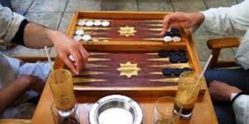 Ποιος καφές; Μόνο τάβλι μάγκα μου !