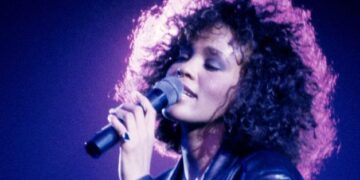 Οι μουσικές επιλογές του e-ptolemeos.gr – Whitney Houston – All At Once (Live 1987)